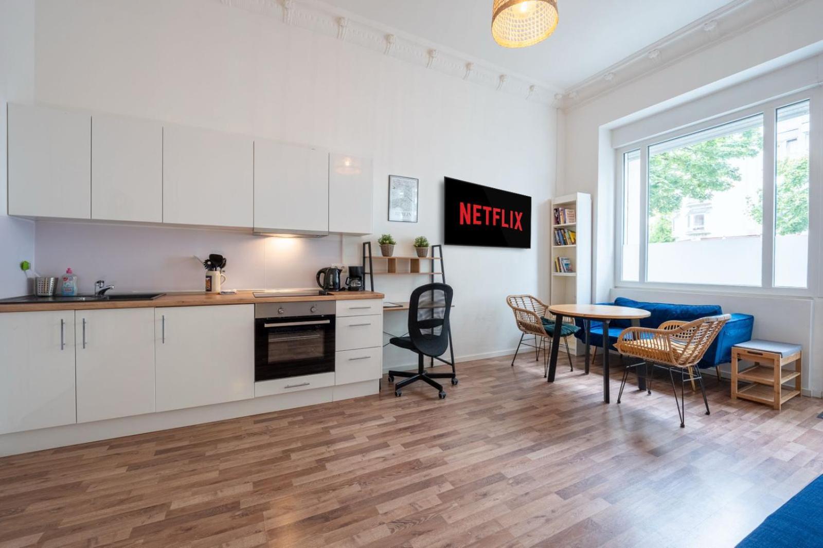 Modern, Central Flat With Workspace เบอร์ลิน ภายนอก รูปภาพ